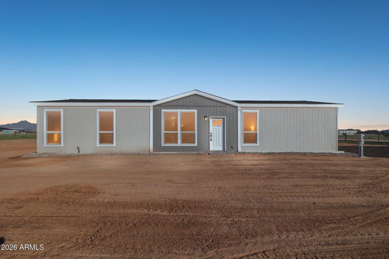 18110 N Amelia Dr., Maricopa, AZ 85139