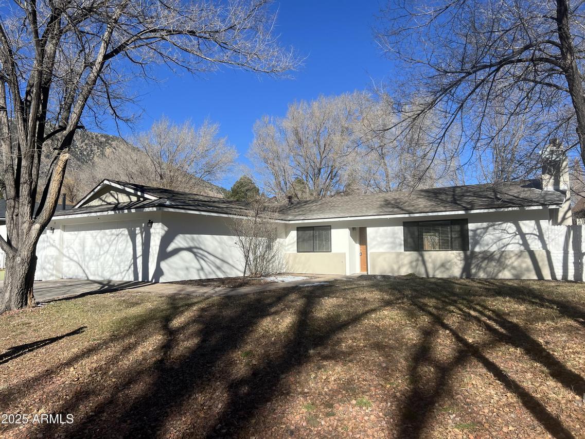 4880 E Broken Bow Dr., Flagstaff, AZ 86004
