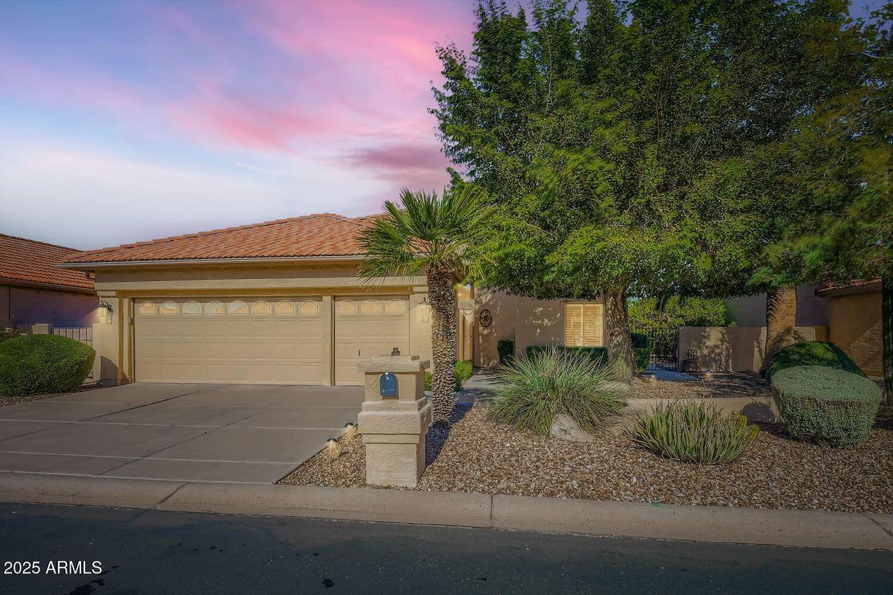 10536 E Hercules Dr., Sun Lakes, AZ 85248