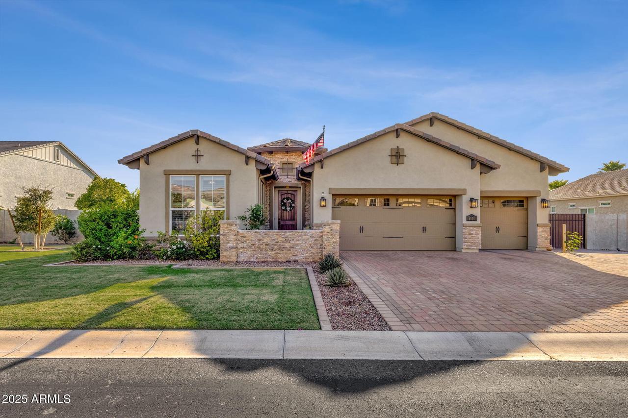 4525 E Fountain St., Mesa, AZ 85205