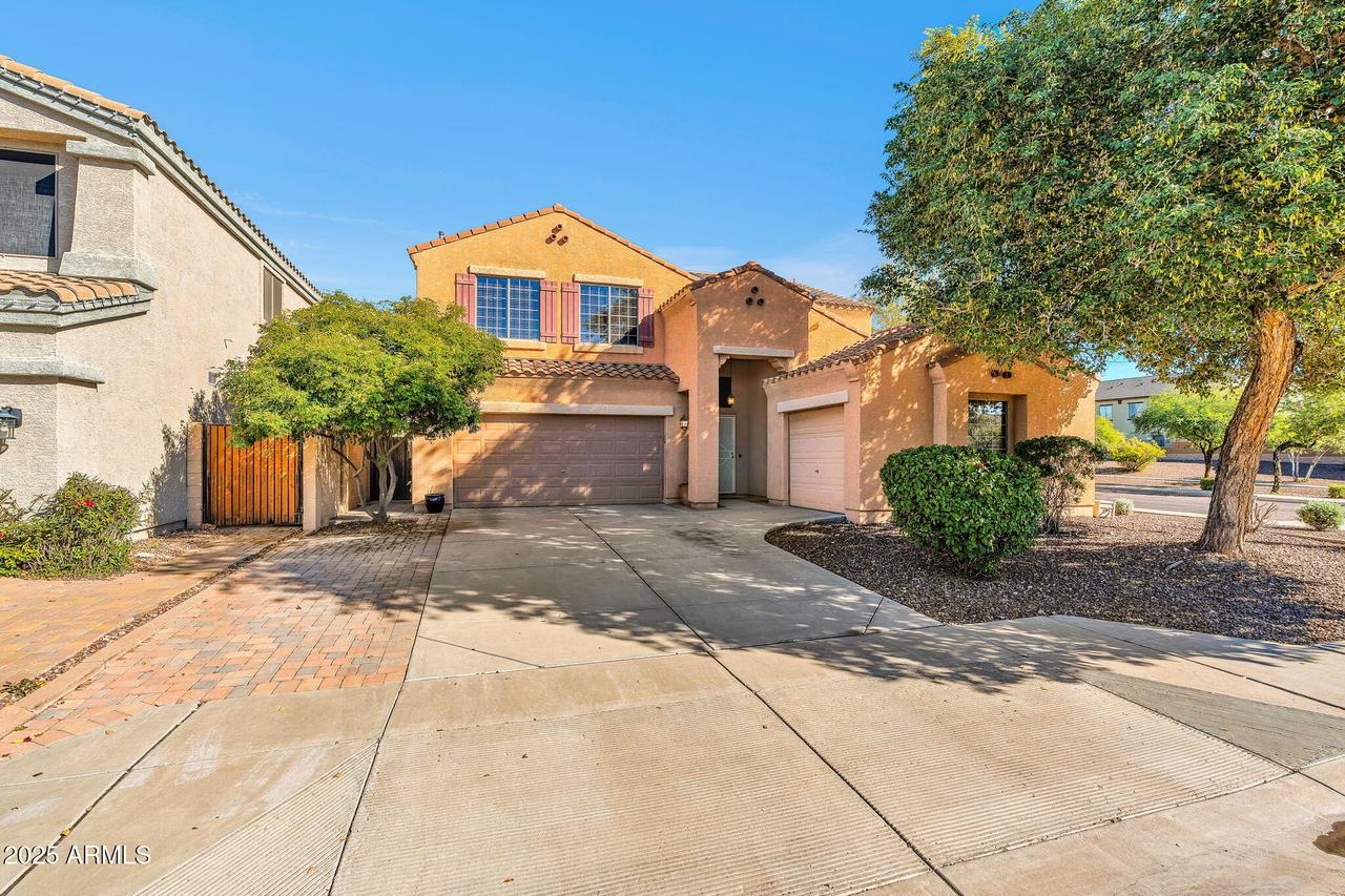 2540 E Misty Willow Ln., Phoenix, AZ 85024