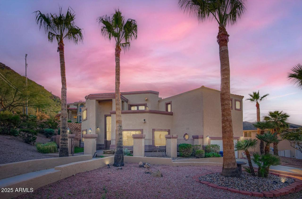 1543 E Mission Ln., Phoenix, AZ 85020