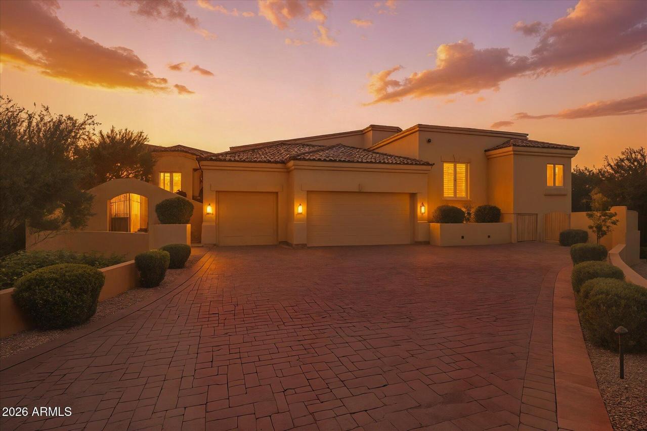 14020 S Canyon Dr., Phoenix, AZ 85048