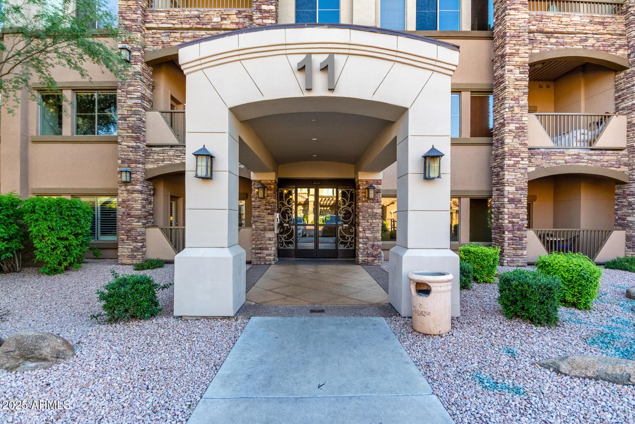 5450 E Deer Valley Dr. #1217, Phoenix, AZ 85054