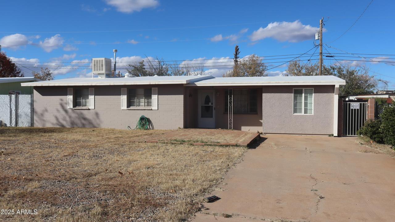 301 N Whitton St., Sierra Vista, AZ 85635