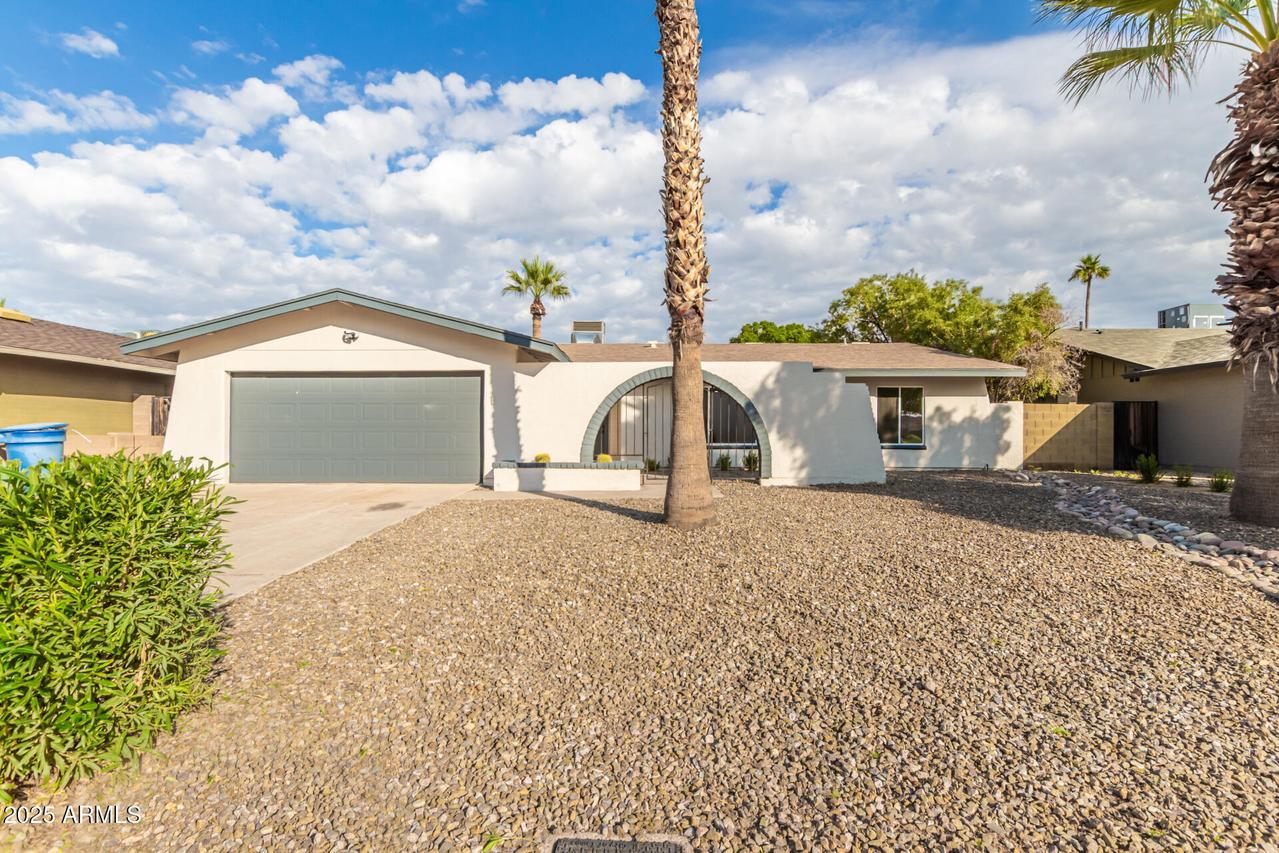 1732 E Minton Dr., Tempe, AZ 85282
