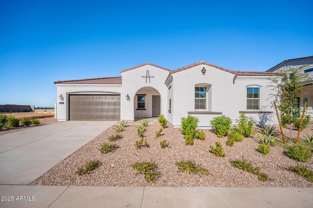 3390 W Sunstone Dr., San Tan Valley, AZ 85144