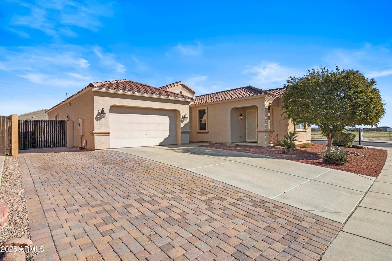 17604 W Surrey Dr., Surprise, AZ 85388