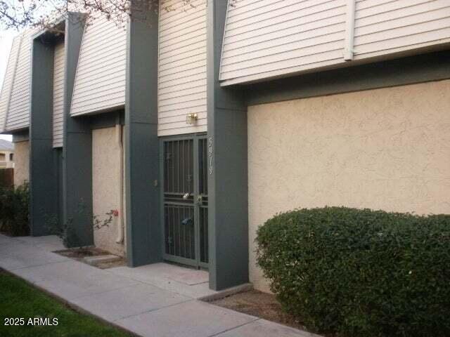 5919 W Golden Ln., Glendale, AZ 85302