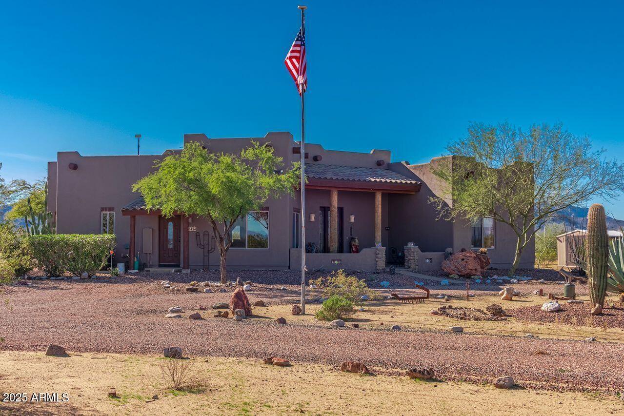 48424 N 520th Ave., Aguila, AZ 85320