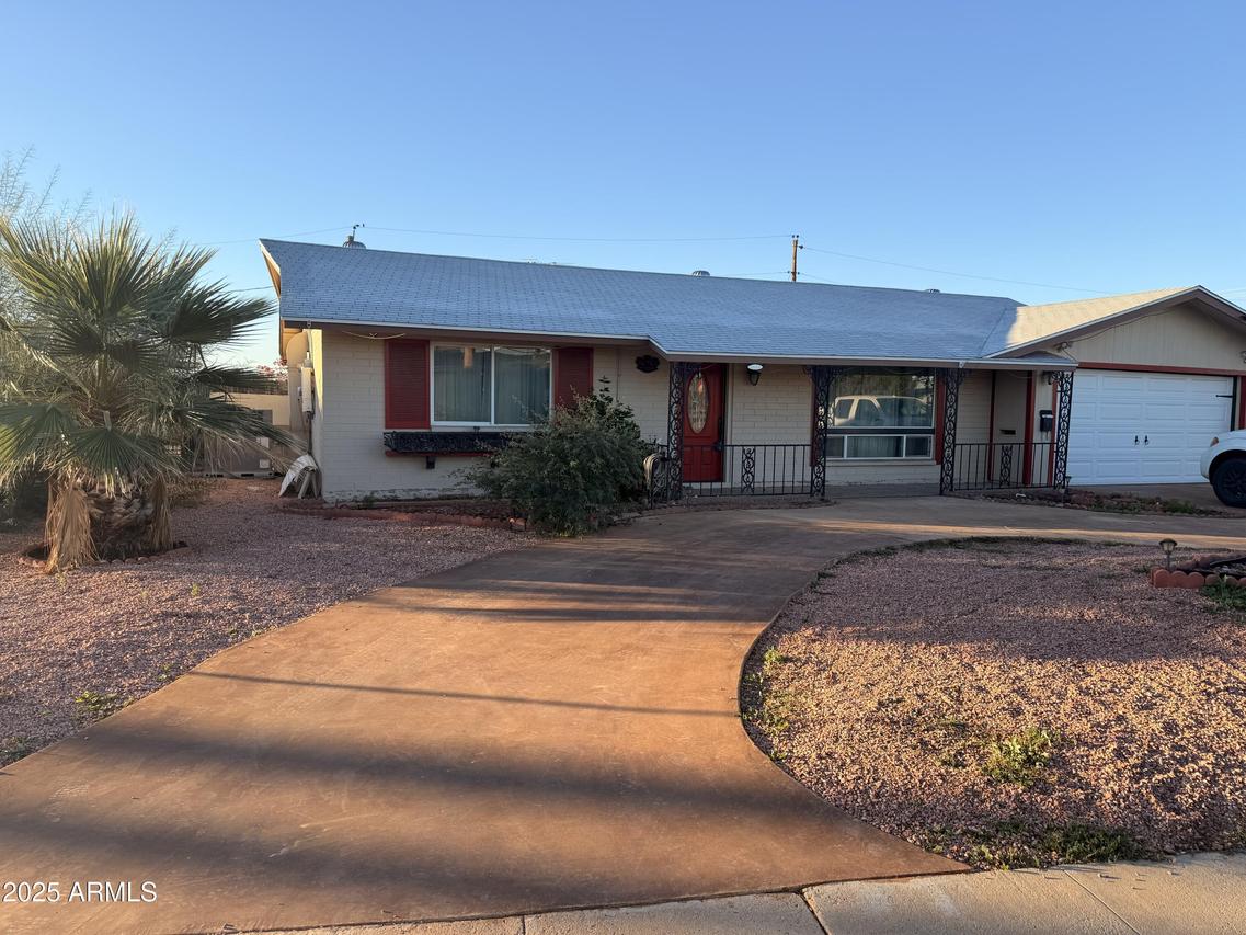 10656 W Connecticut Ave., Sun City, AZ 85351