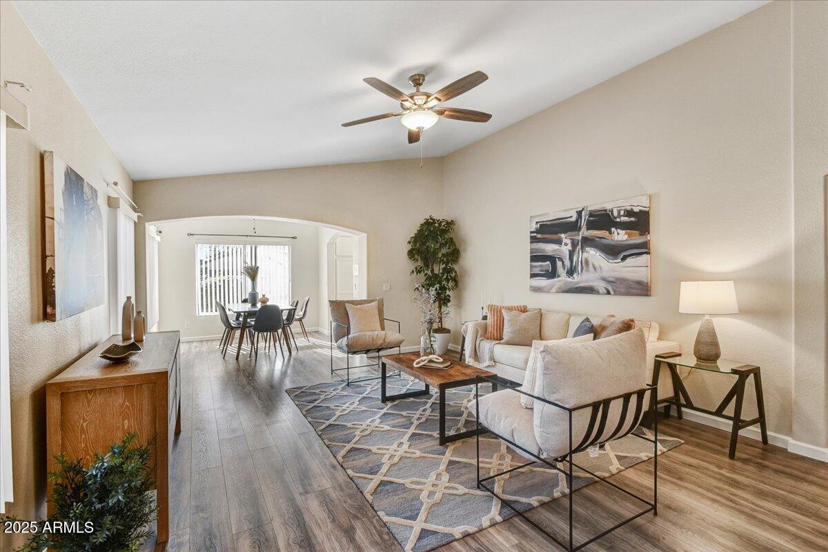 2009 E Villa Theresa Dr., Phoenix, AZ 85022