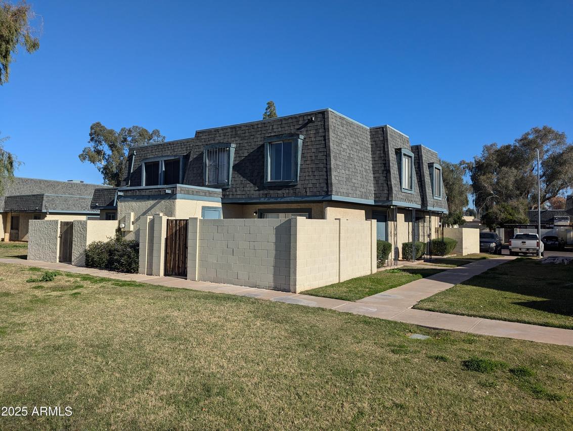 8112 N 32nd Dr., Phoenix, AZ 85051