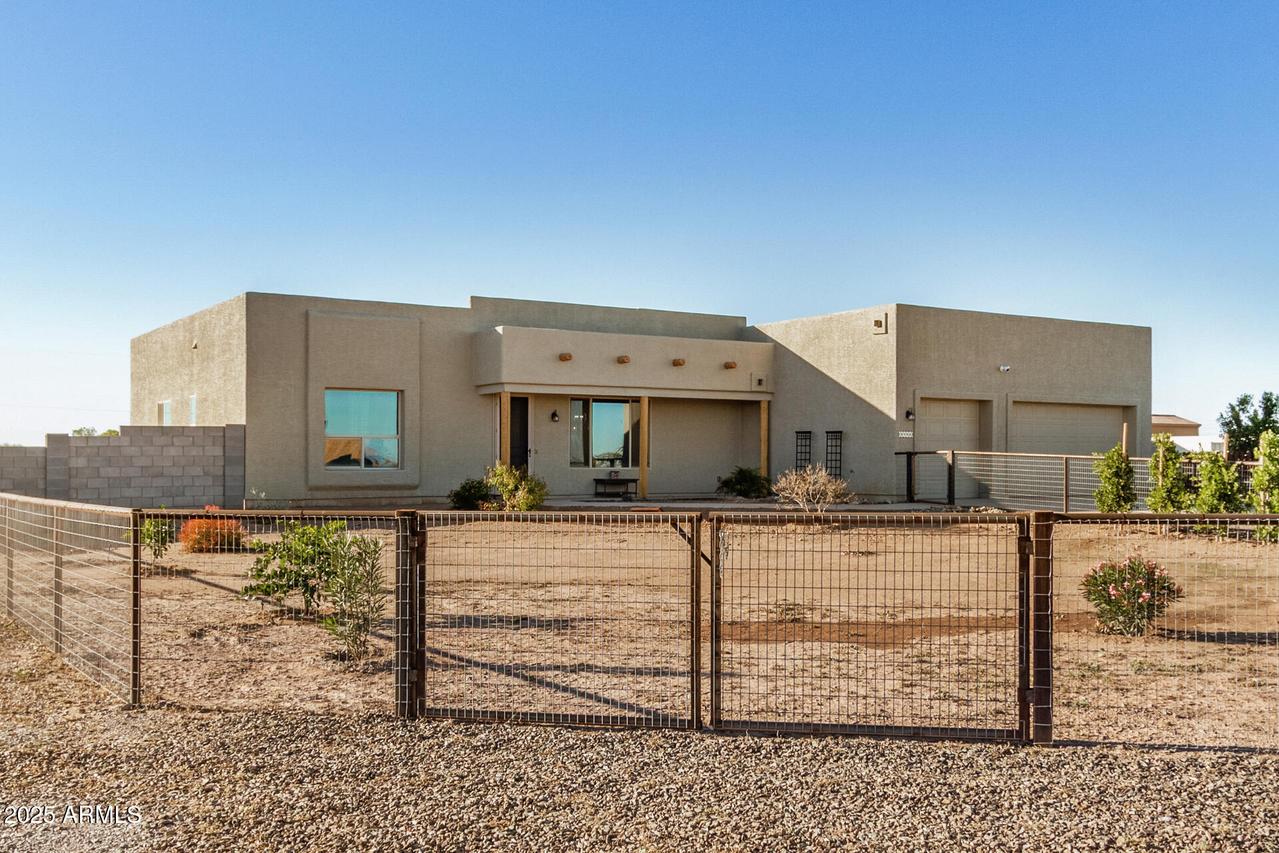27722 N 220th Dr., Wittmann, AZ 85361