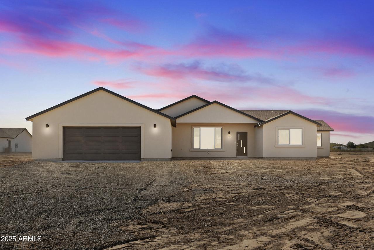 1610 N 431st Ave., Tonopah, AZ 85354