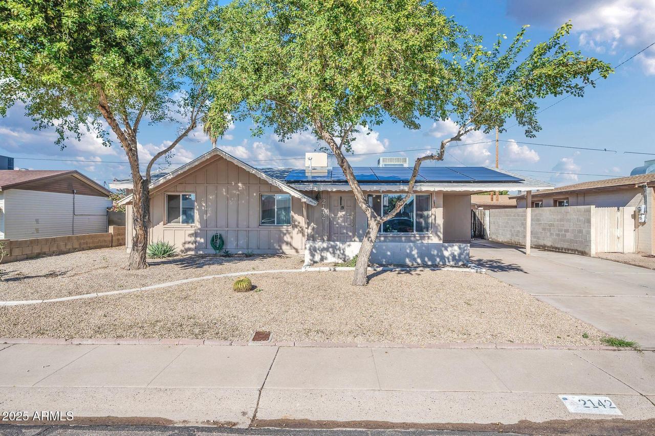2142 W Paradise Dr., Phoenix, AZ 85029