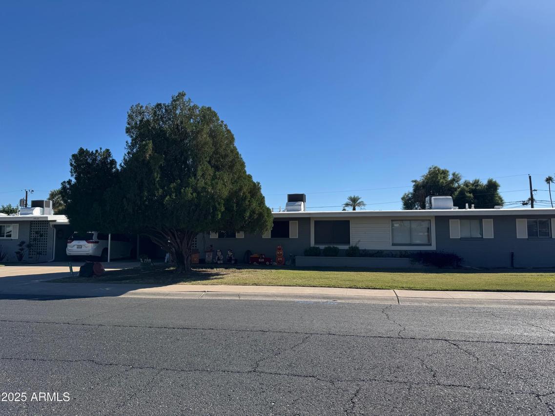 10829 W Abbott Ave., Sun City, AZ 85351