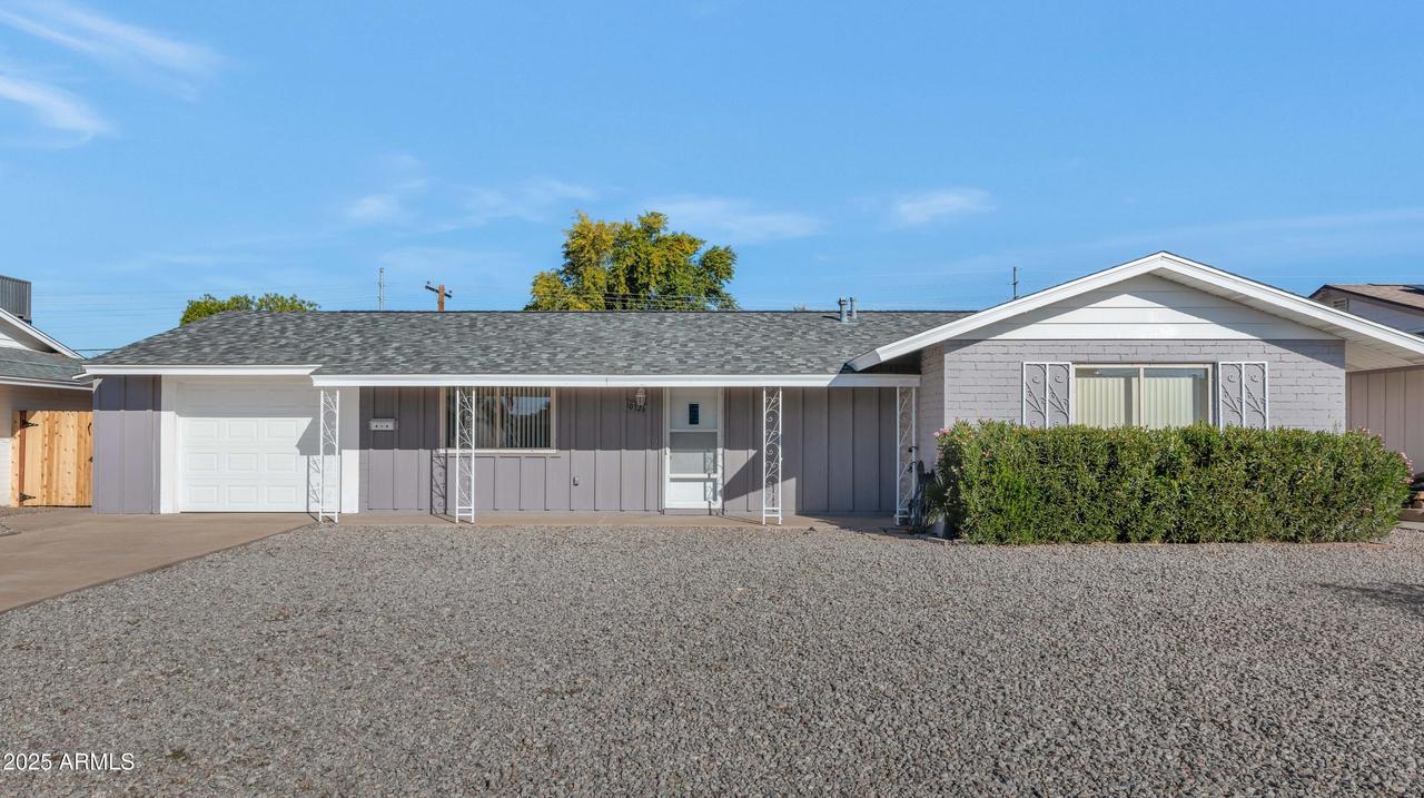 10126 W Desert Hills Dr., Sun City, AZ 85351