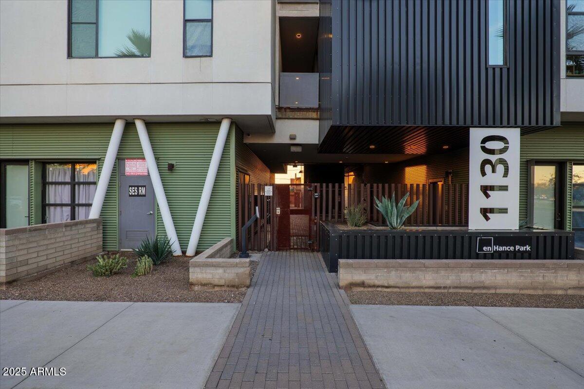 1130 N 2nd St. #210, Phoenix, AZ 85004
