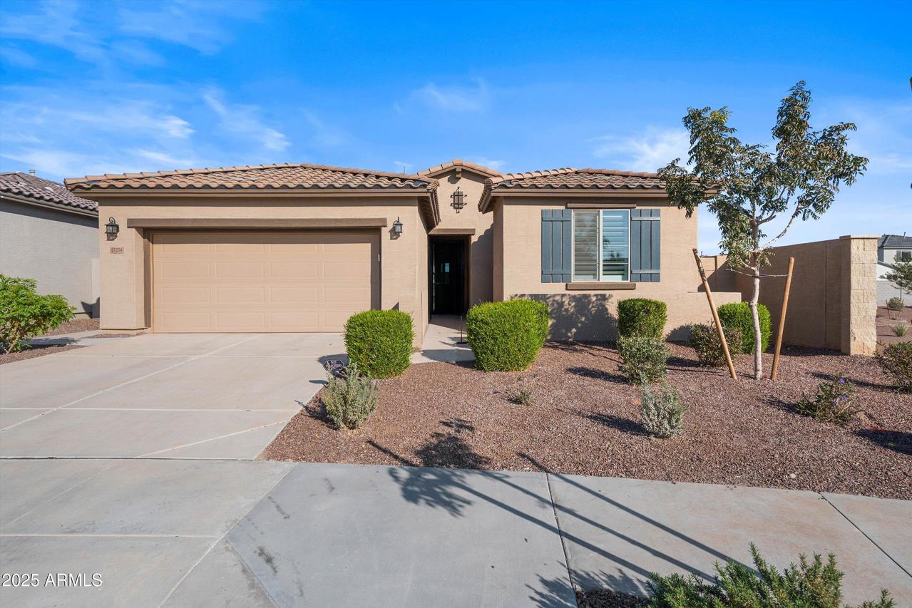 17274 W Larkspur Dr., Surprise, AZ 85388