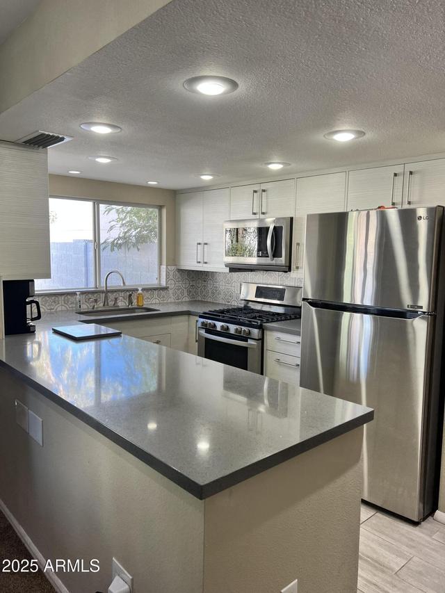 828 W Rice Dr., Tempe, AZ 85283