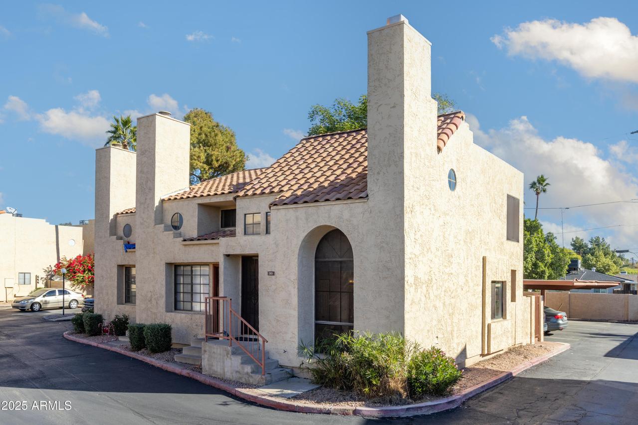 1025 E Highland Ave. #30, Phoenix, AZ 85014