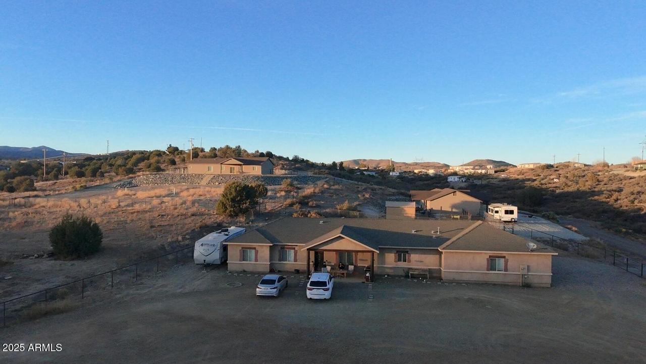 10930 S Banjo Way, Mayer, AZ 86333
