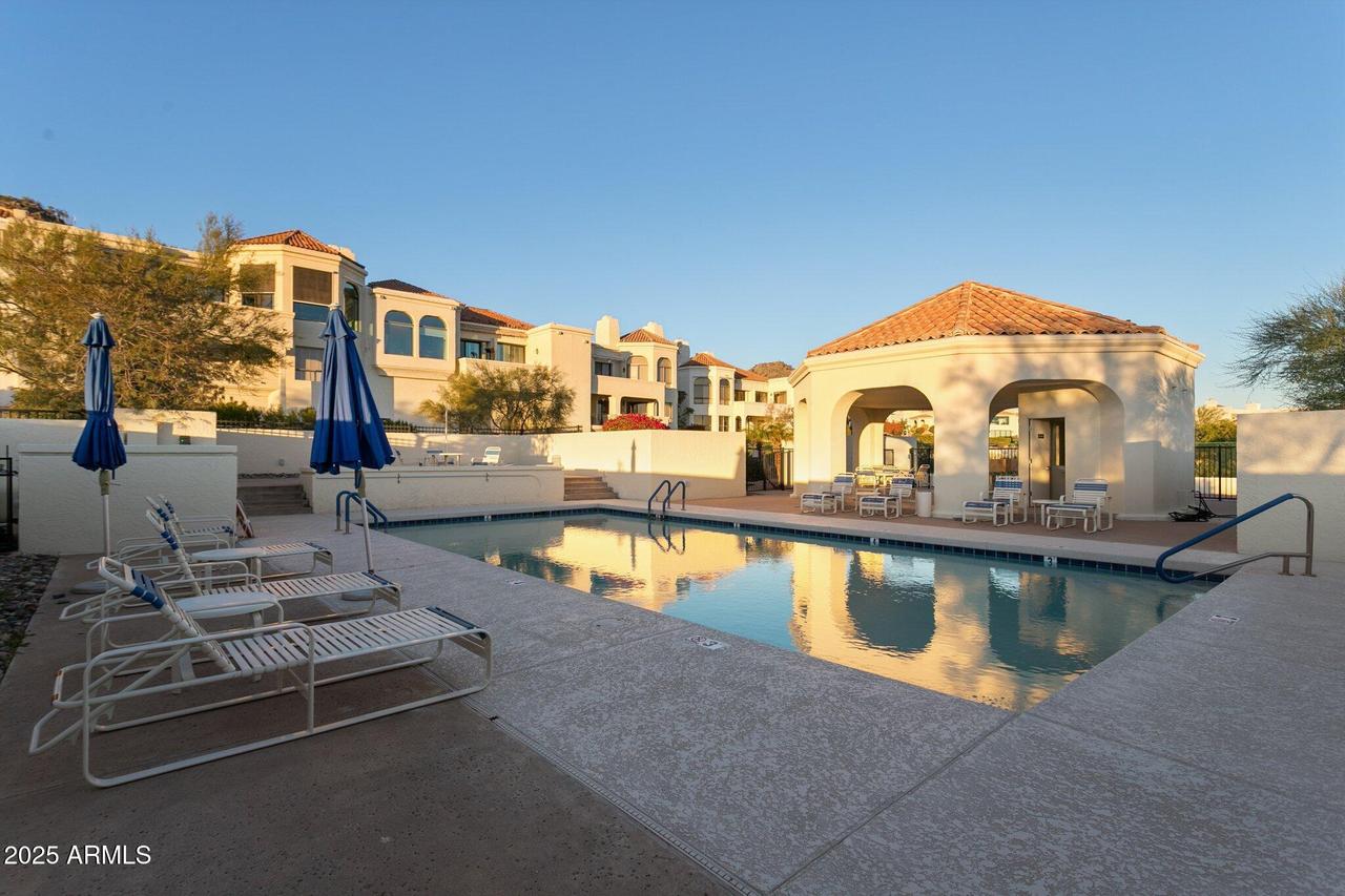 3800 E Lincoln Dr. #7, Phoenix, AZ 85018