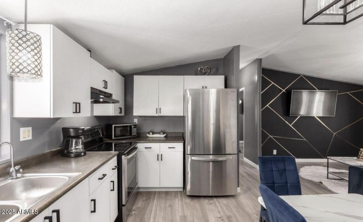 2605 W Van Buren St. #80, Phoenix, AZ 85009