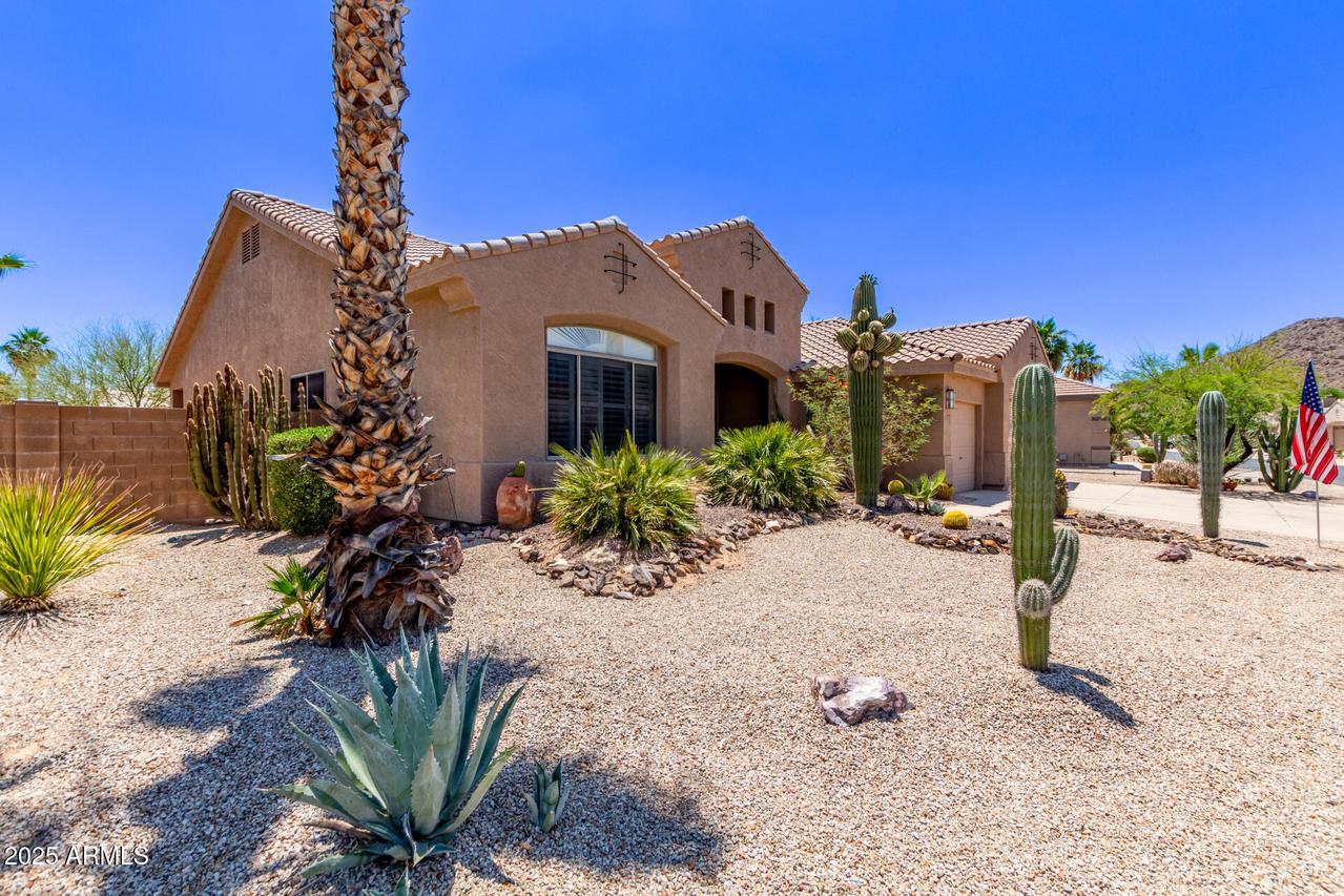 279 W Stirrup Ln., San Tan Valley, AZ 85143