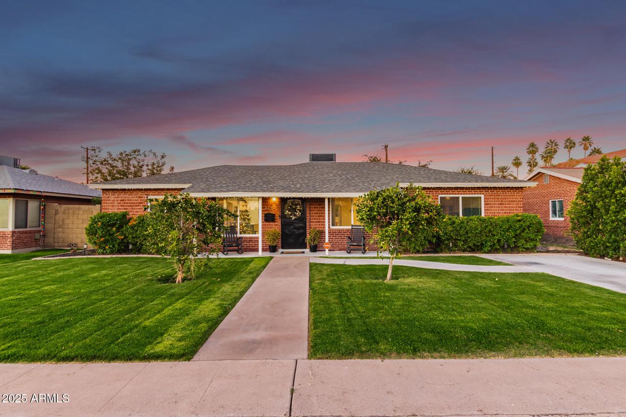 2340 E Heatherbrae Dr., Phoenix, AZ 85016