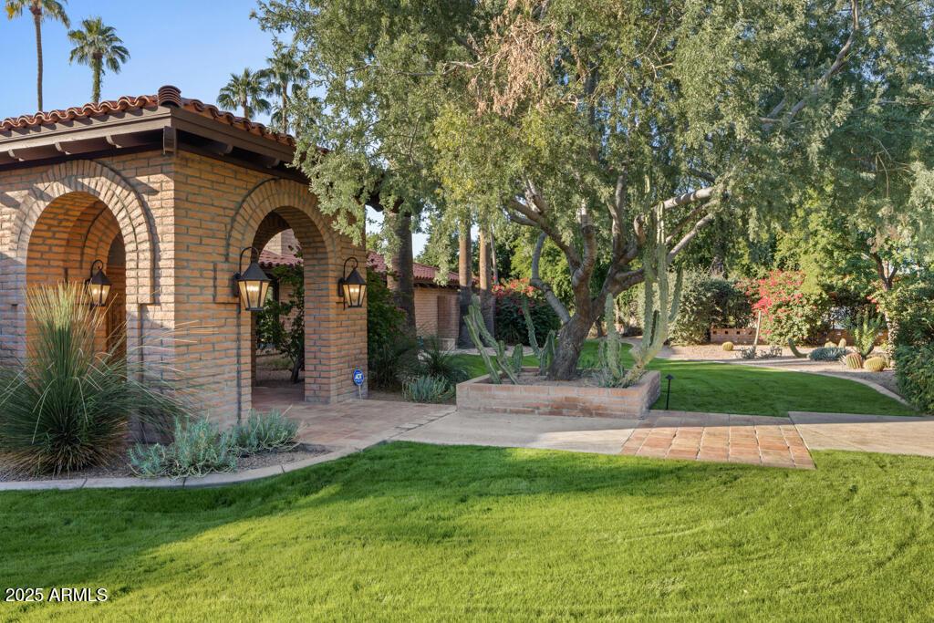 5401 E Mariposa St., Phoenix, AZ 85018