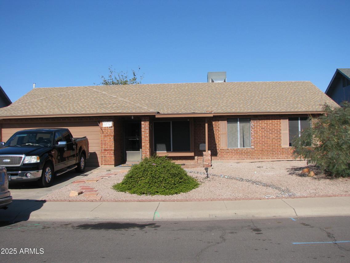 8736 W Michelle Dr., Peoria, AZ 85382