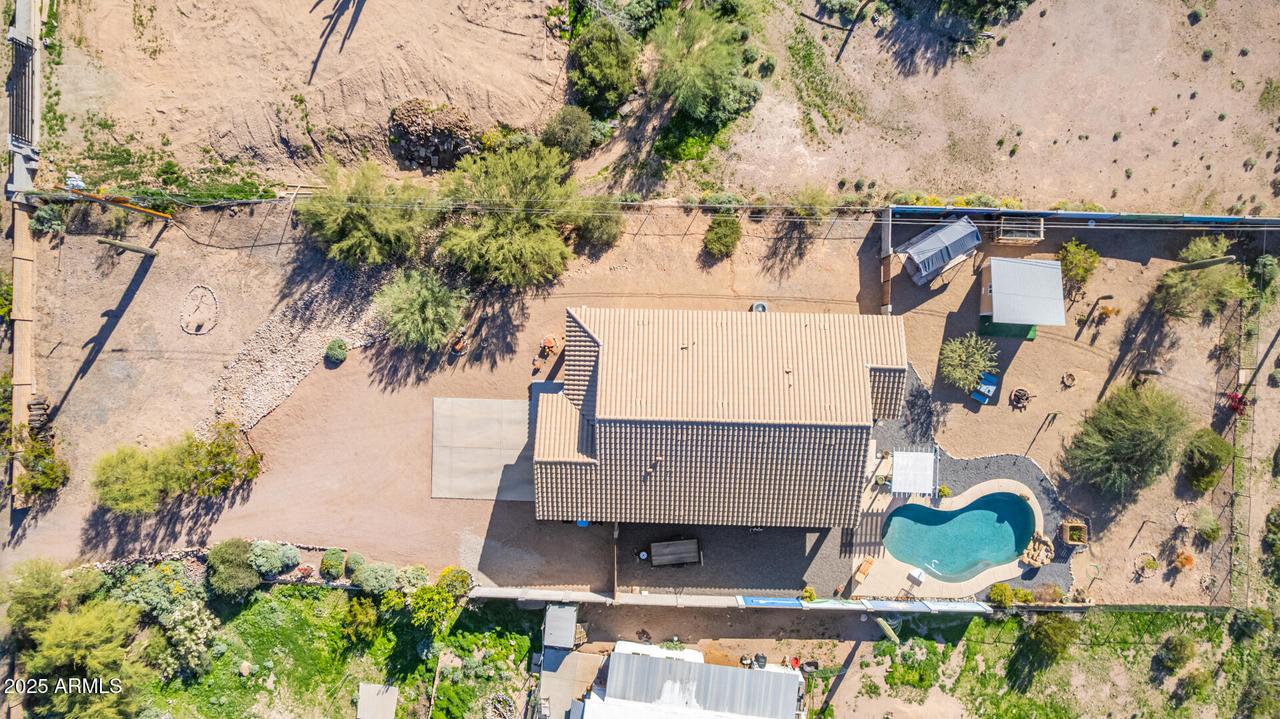 614 N Tomahawk Rd., Apache Junction, AZ 85119