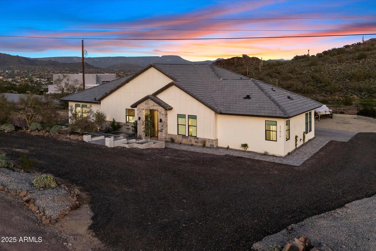 37815 N 34th Ave., Phoenix, AZ 85086