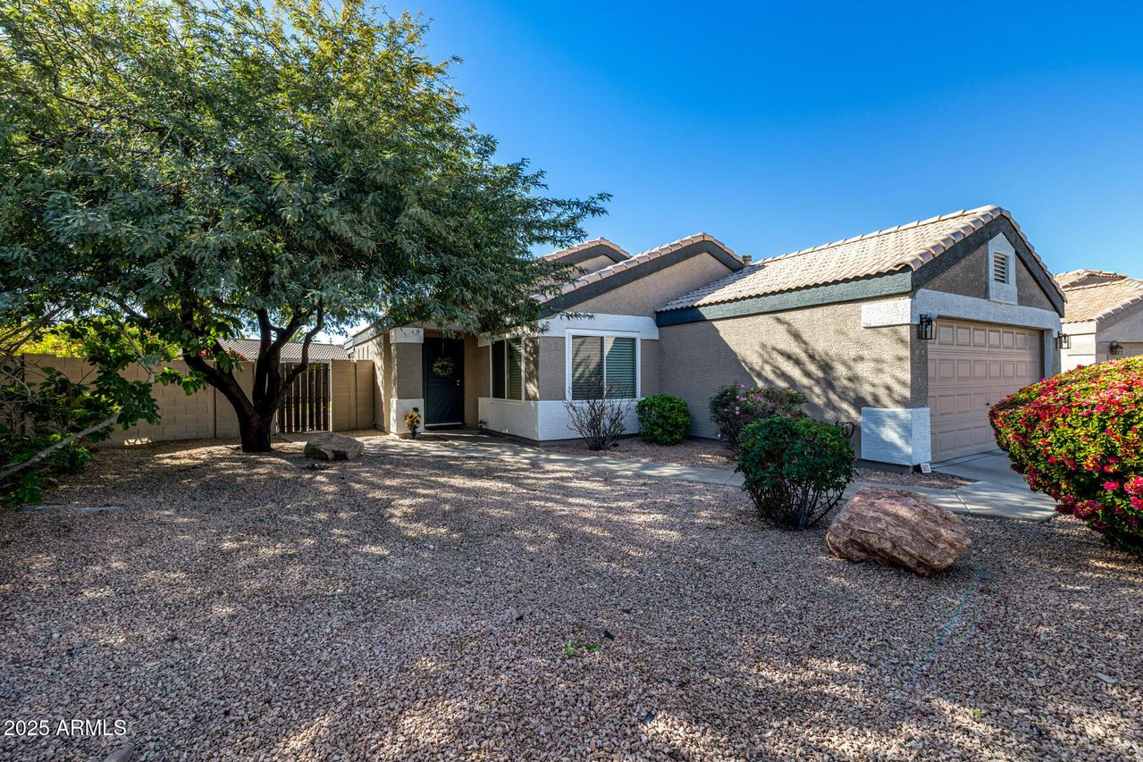1675 E Robin Ln., Gilbert, AZ 85296