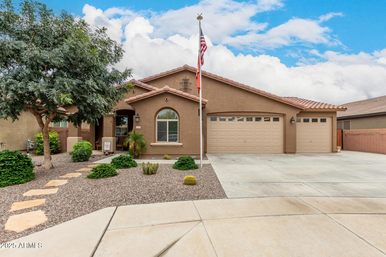 1265 W Rosemary Ave., San Tan Valley, AZ 85140