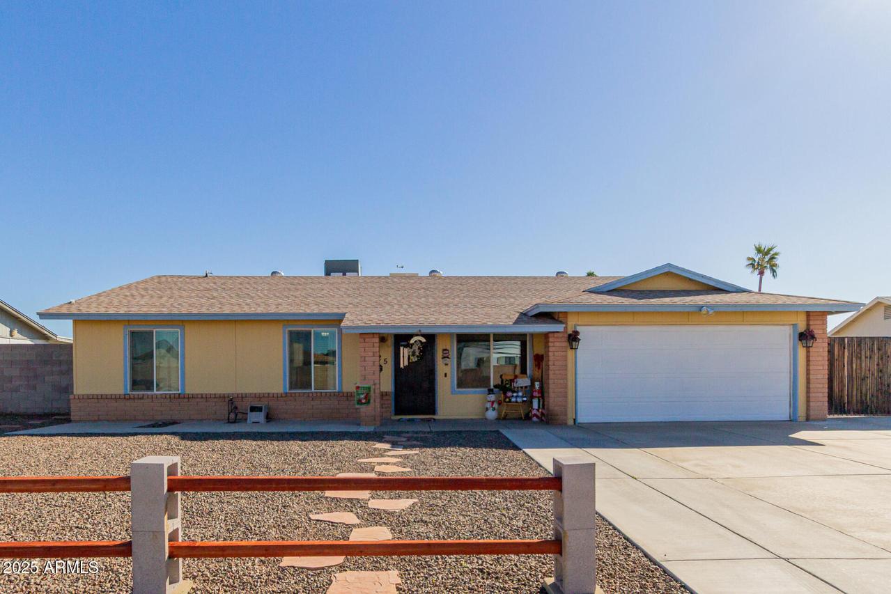 6925 W Sunnyslope Ln., Peoria, AZ 85345