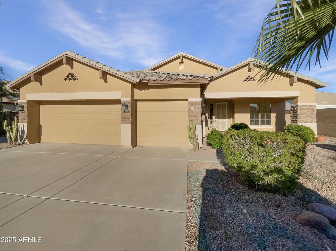 1900 E Woodsman Pl., Chandler, AZ 85286