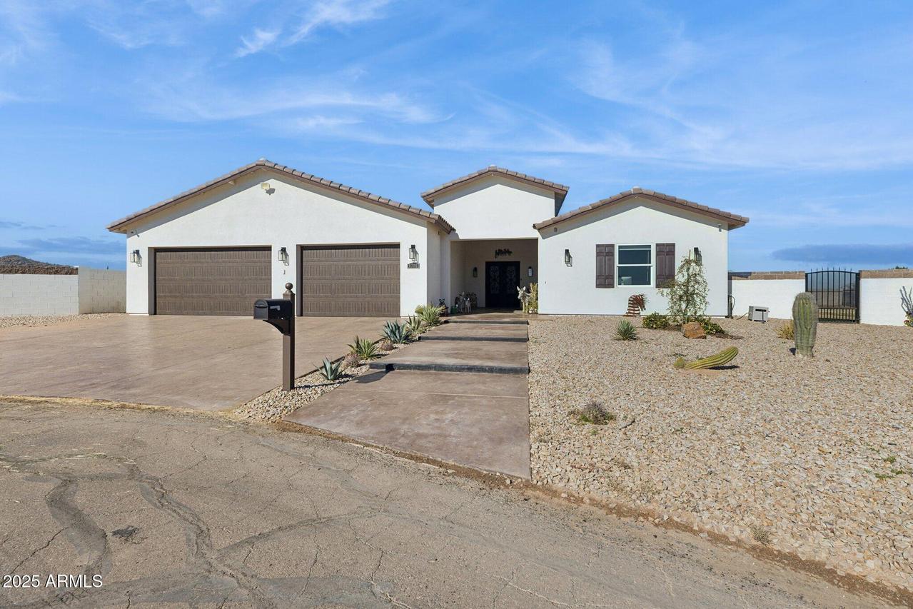 6786 W Palomino Way, Coolidge, AZ 85128