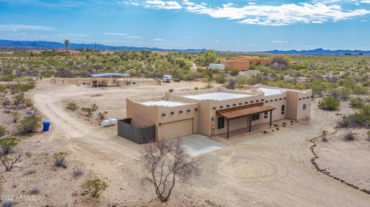 35915 S Joshua Pl., Wickenburg, AZ 85390
