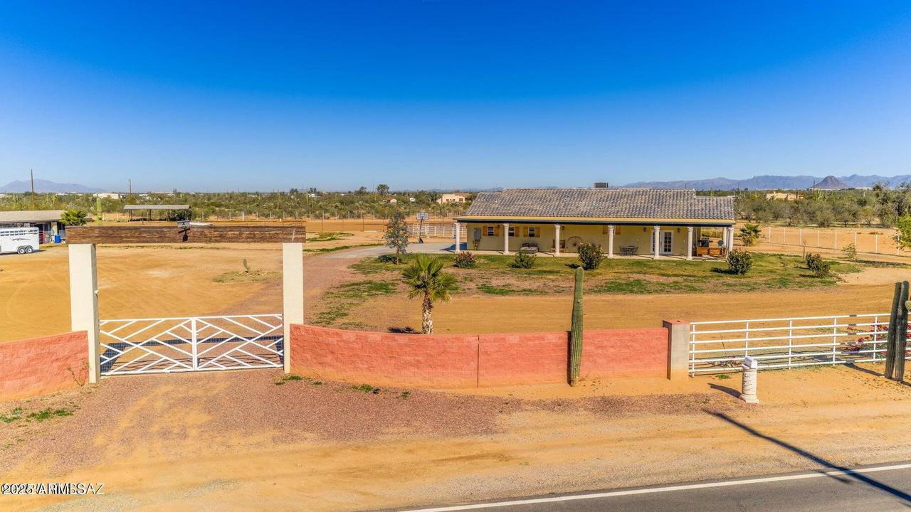 13570 W Manville Rd., Tucson, AZ 85743