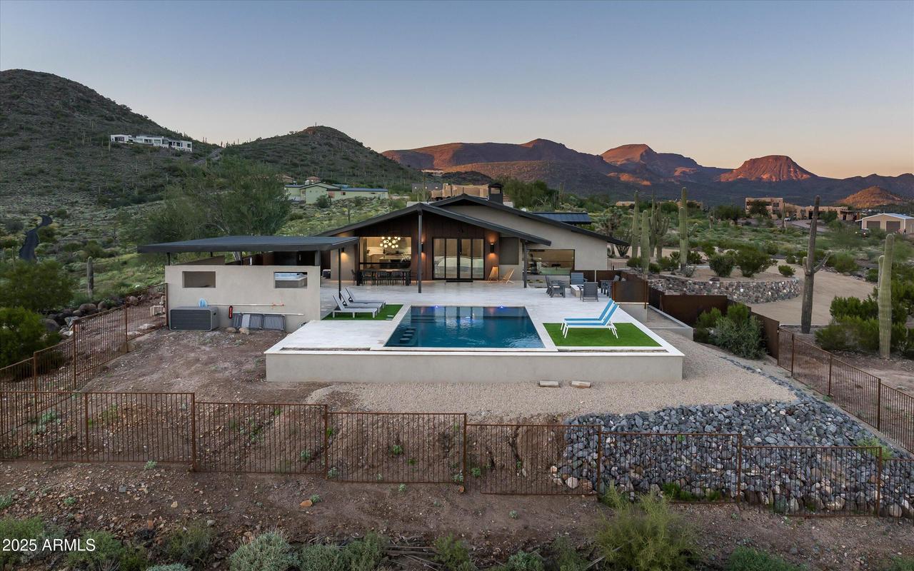 5201 E Rockaway Hills Dr., Cave Creek, AZ 85331