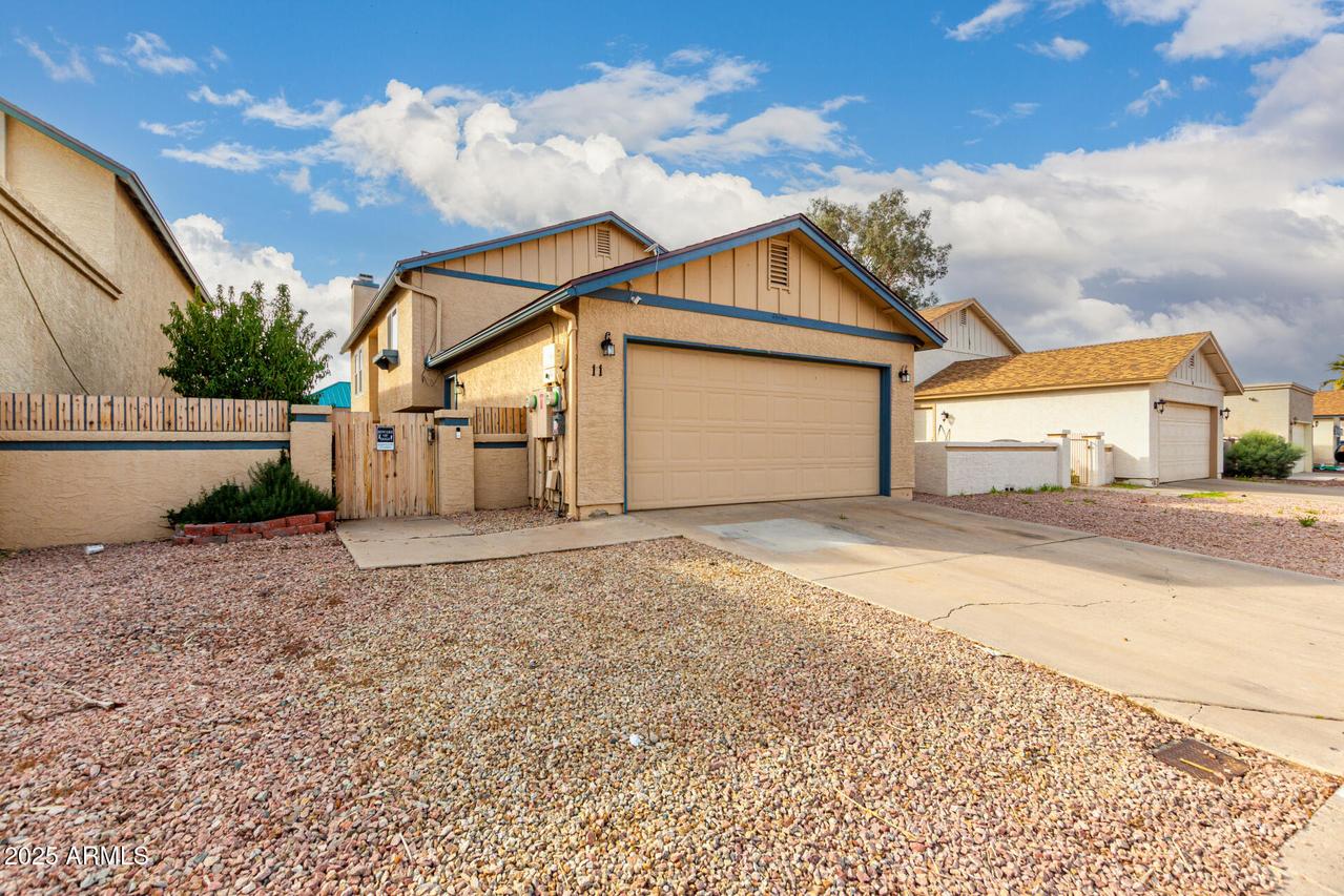 921 S Val Vista Dr. #11, Mesa, AZ 85204