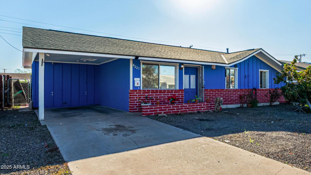 8225 W Earll Dr., Phoenix, AZ 85033