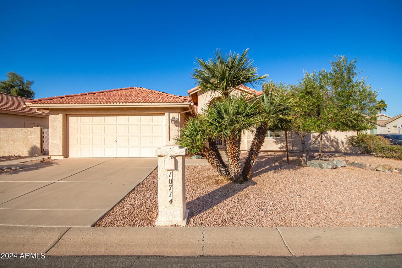 10714 E Nacoma Dr., Sun Lakes, AZ 85248