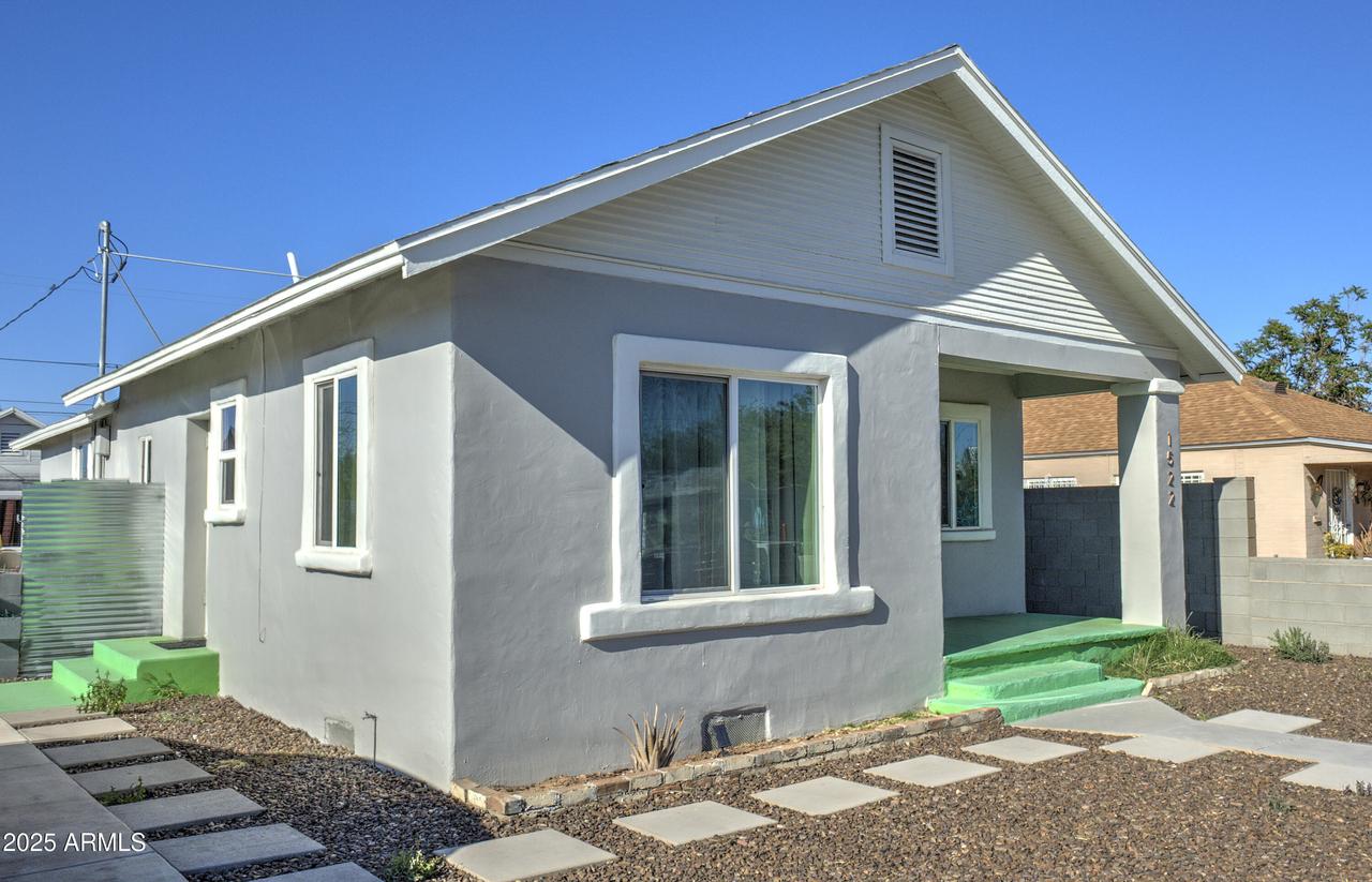 1522 E Pierce St., Phoenix, AZ 85006