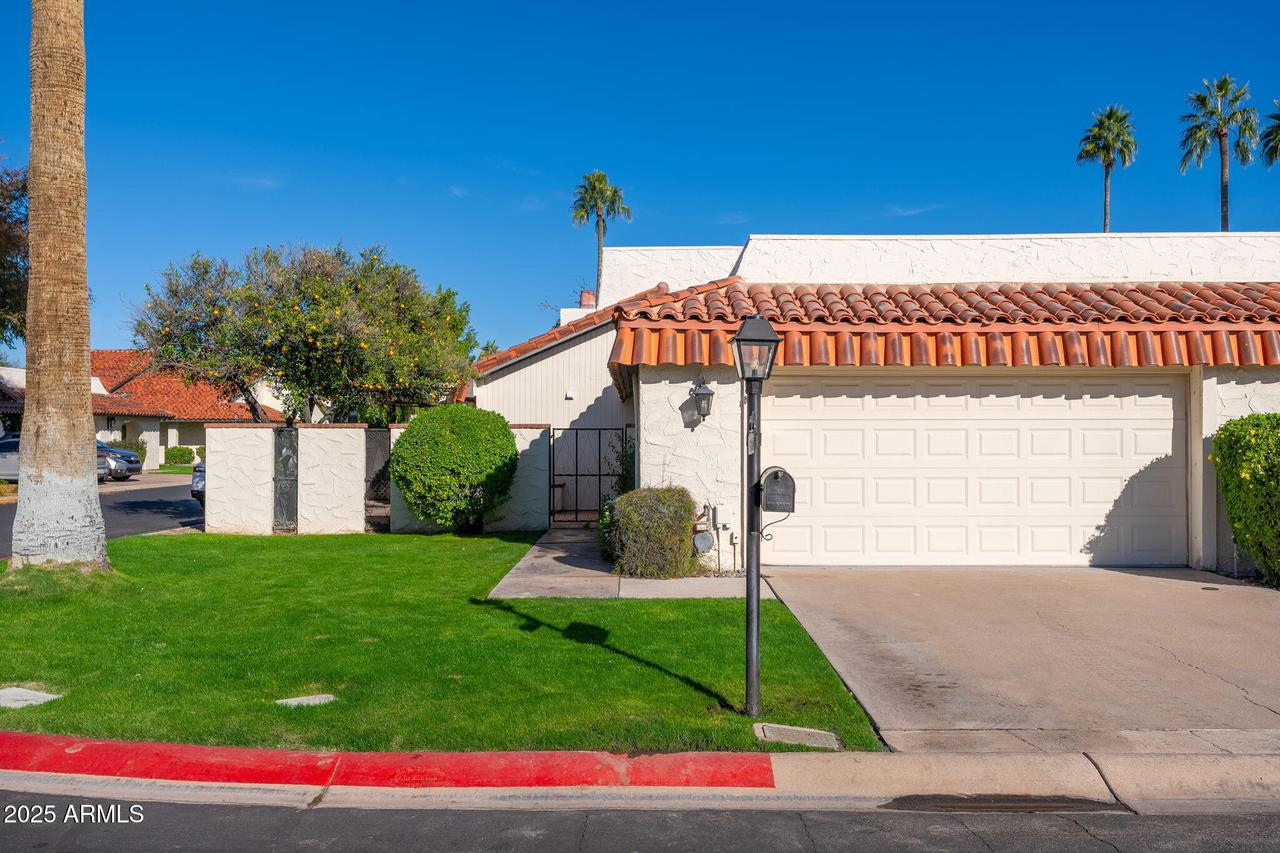 5752 N Scottsdale Rd., Paradise Valley, AZ 85253