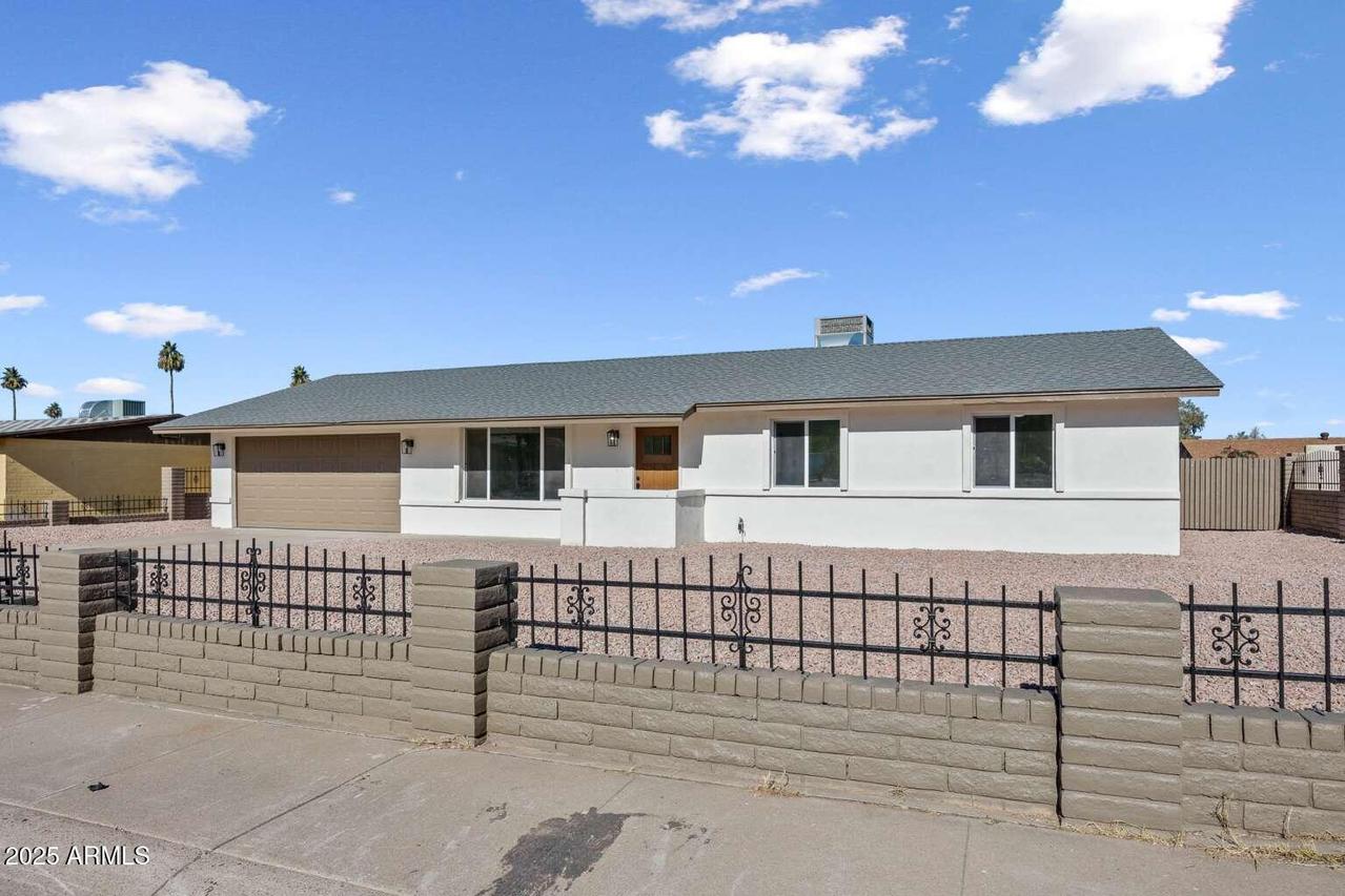 1802 E Ardmore Dr., Phoenix, AZ 85042