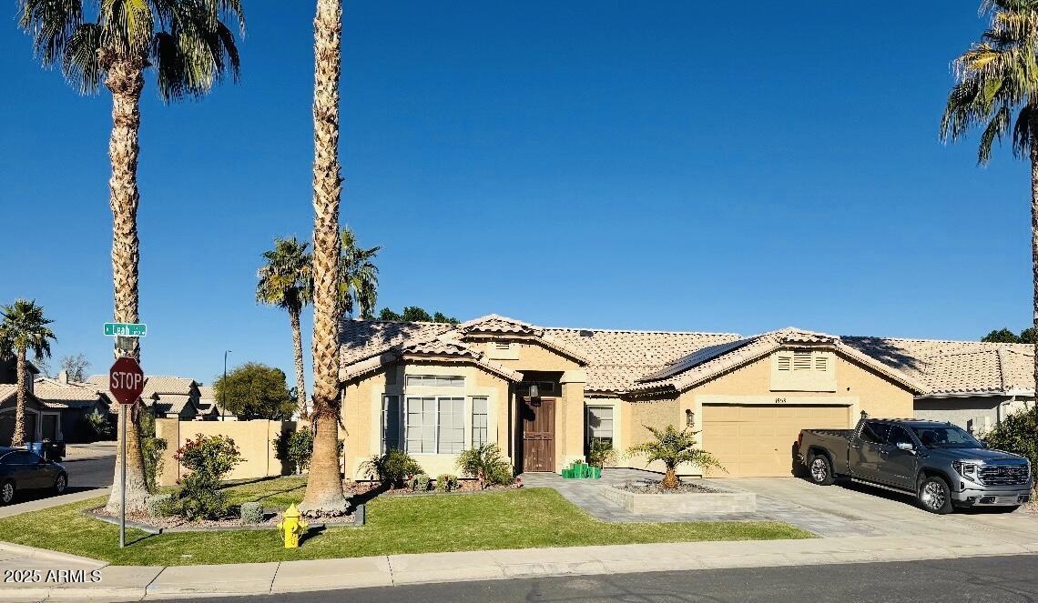 1858 W Leah Ln., Gilbert, AZ 85233